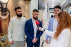 yani-yamato-si-timon-zaharia